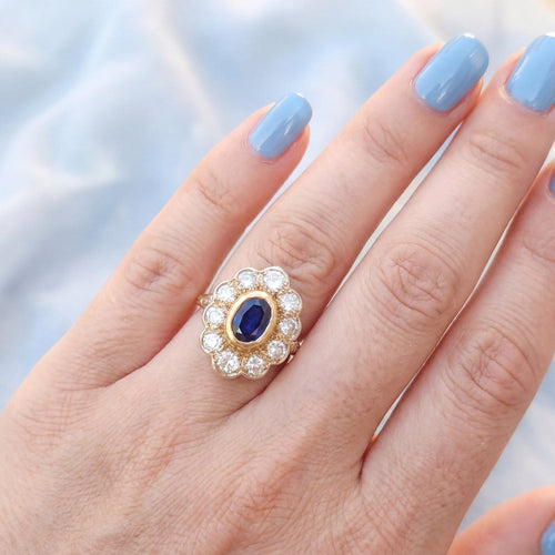 Bague 51.5 Bague Pompadour contemporaine saphir et diamants en or jaune 18 carats 58 Facettes 1782