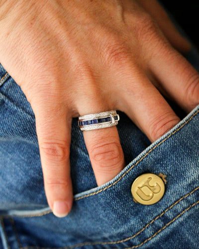 Bague 54 Guy Laroche - Bague bandeau « Ceinture » en or blanc, saphirs et diamants 58 Facettes C2259