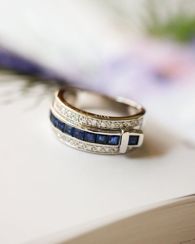 Bague 54 Guy Laroche - Bague bandeau « Ceinture » en or blanc, saphirs et diamants 58 Facettes C2259