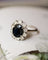 Bague 53 Bague pompadour 1950 en or blanc 750 avec saphir et diamants 58 Facettes A12060