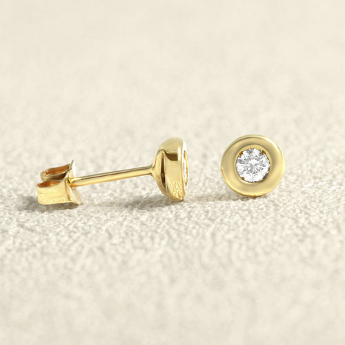 Boucles d'oreilles Boucles d’oreilles clous en or jaune et diamants 58 Facettes OC-66000250