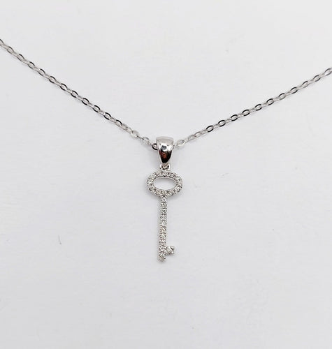 Collier Collier et pendentif clé vintage en or blanc 18k et diamants 58 Facettes A07033 et A07034