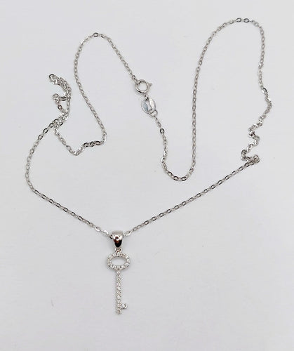 Collier Collier et pendentif clé vintage en or blanc 18k et diamants 58 Facettes A07033 et A07034