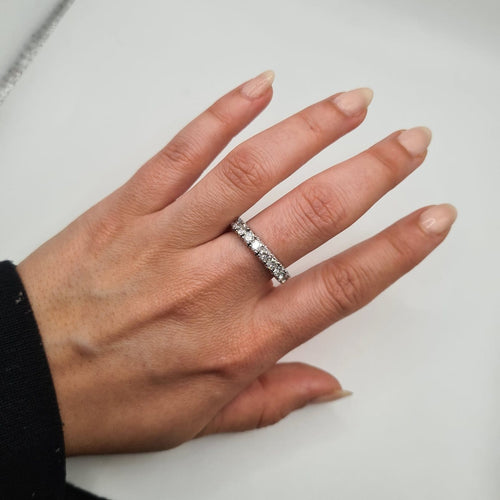 Bague 58 Alliance tour complet en or blanc 18k et diamants 58 Facettes #BT
