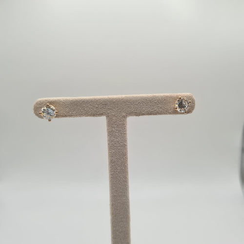 Boucles d'oreilles Boucles d'oreilles clous en or rose 18k et diamants 58 Facettes #BT