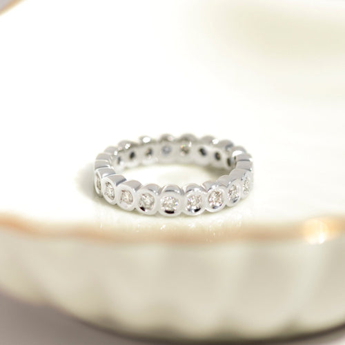 Bague 54 Bague Memory - Anneau complet en or blanc 585 avec 21 diamants 58 Facettes