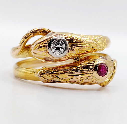 Bague 61 Bague serpent antique à deux têtes en or 18k, diamants et rubis 58 Facettes A06971