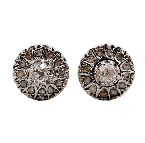 Boucles d'oreilles Puces d’oreilles marguerite anciennes en or 18k et platine, diamants 58 Facettes A07047