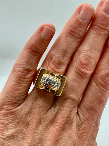 Bague 57 Bague tank en or jaune et diamants 58 Facettes Bague
