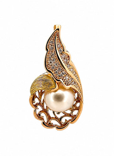 Pendentif Pendentif en or jaune 18 carats, perle et diamants 58 Facettes Pp