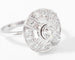 Bague Bague marguerite en or gris, platine et diamants 58 Facettes