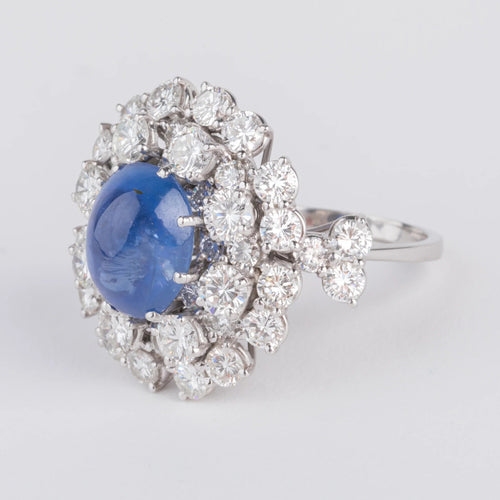 Bague Bague cocktail en or gris, diamants et saphir cabochon 58 Facettes