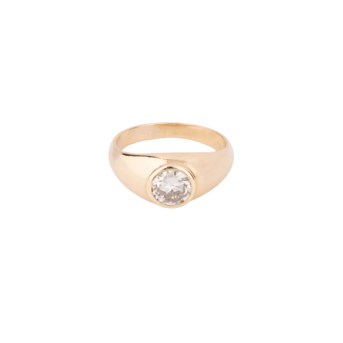 Bague solitaire en or jaune et diamant demi-taille