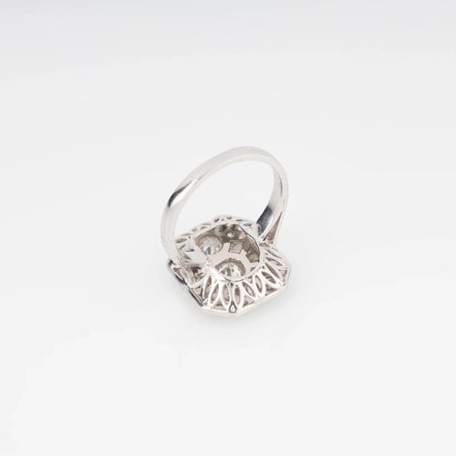 Bague Bague rectangulaire en platine et diamants 58 Facettes 1