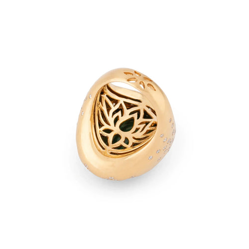 Bague 54 Bague en or jaune brossé, malachite et diamants 58 Facettes 1