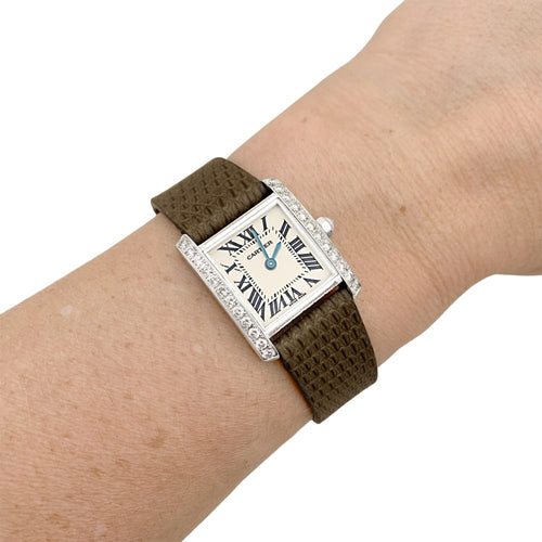 Montre Cartier Tank Française - Montre en or blanc et diamants 58 Facettes 35491