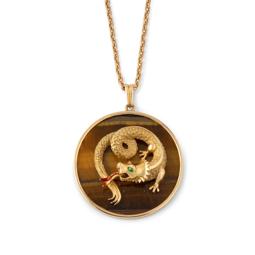 Pendentif Pendentif - Dragon en relief sur œil-de-tigre en or jaune 58 Facettes 1