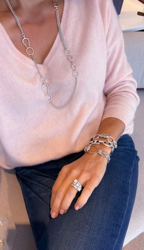 https://cdn.shopify.com/s/files/1/0438/5121/9107/files/BraceletHermes2_427ea345-6eec-4172-9fa0-4575ea5ac2c3.jpg?v=1780846350