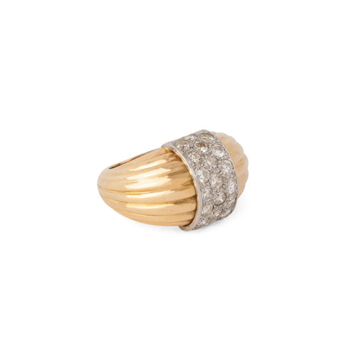 Bague 56 Bague godronnée en or jaune et platine, diamants 58 Facettes 1