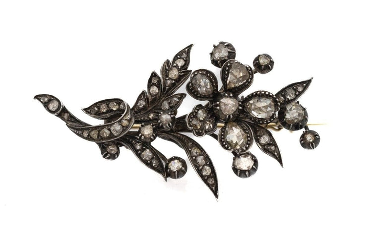 Broche Broche XIXe hollandaise en or jaune, argent et diamants 58 Facettes 9360V