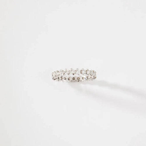 Bague 61 Alliance sertie de diamants en or gris 18k 58 Facettes 1