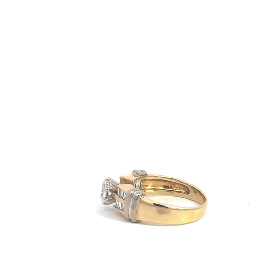 Bague 54 Bague en or jaune 14K avec diamants navette et baguette 58 Facettes UN0147
