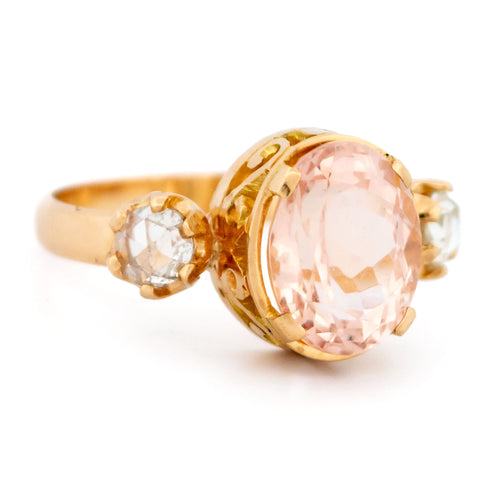 Bague 56 Bague trilogy en or 18 carats avec morganite et diamants 58 Facettes 62B4E119A5BB4DFF938A2A7D2E94C870