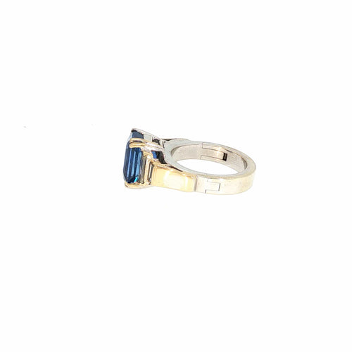 Bague 50 Bague en or blanc, diamants et saphir Sri Lanka 5,66 ct 58 Facettes 2.19411