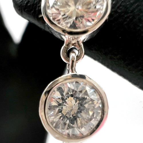 Boucles d'oreilles Boucles d'oreilles en or blanc, diamants et tanzanites 58 Facettes UKA000016GM