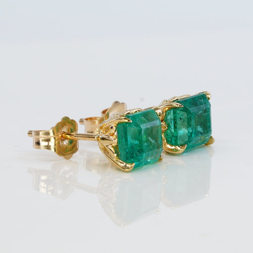 Boucles d'oreilles Boucles d'oreilles en or jaune 14 ct et émeraudes naturelles 58 Facettes E003