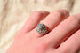 Bague Bague fleur en or blanc 18 carats et diamants 58 Facettes 3971