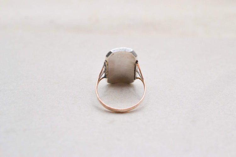 Bague 51 Bague victorienne rectangulaire en or rose, argent, émail et marcassites 58 Facettes 3953