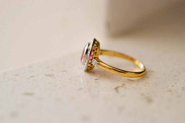 Bague 48 Pompadour - Bague ovale en or jaune et blanc, diamants 58 Facettes 3955