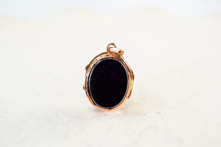 Pendentif Médaillon - Pendentif ouvrant en or jaune 18 carats et onyx 58 Facettes 3903
