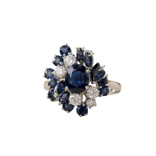 55 Bague en or blanc avec diamants et saphirs 58 Facettes 1601