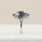 55 Bague en or blanc avec diamants et saphirs 58 Facettes 1601