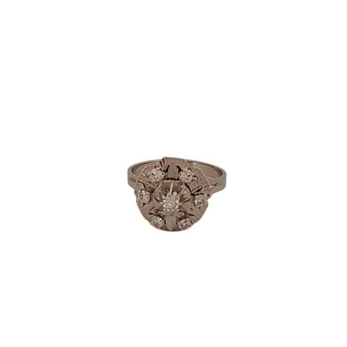 Bague entourage en or blanc 18 carats et brillants