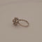 Bague entourage en or blanc 18 carats et brillants