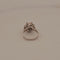Bague entourage en or blanc 18 carats et brillants