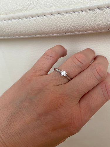 Bague de fiançailles - Solitaire en or blanc 18 kt diamants