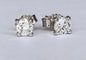 Bague Boucles d'oreilles solitaires en or blanc 18 kt et diamants 58 Facettes earrings
