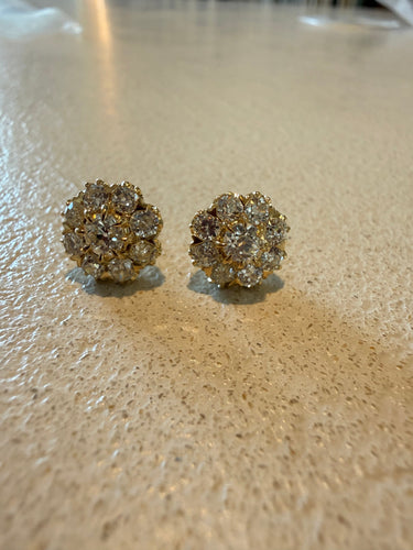 Boucles d'oreilles puces anciennes en or 18K et diamants 58 Facettes