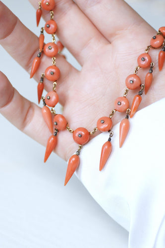 Boucles d'oreilles Parure ancienne - Collier, boucles d'oreilles et bague en or, argent et corail 58 Facettes