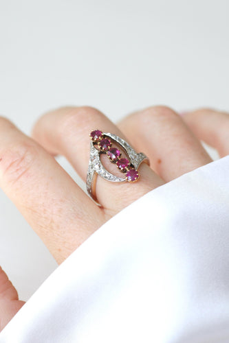 Bague 59 Belle Époque - Bague volutes en or jaune, platine, rubis et diamants 58 Facettes