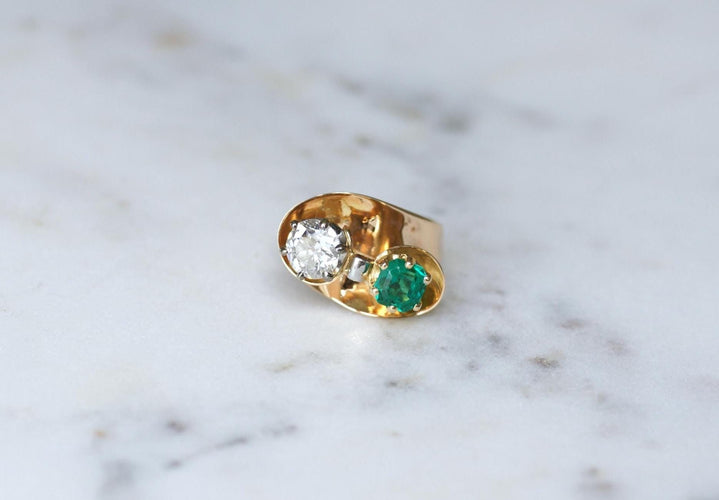 Bague 53 Bague Toi et Moi en or jaune, platine, émeraude et diamant 58 Facettes