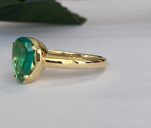 Bague 55 Bague cocktail en or jaune 18 ct et émeraude 58 Facettes ring