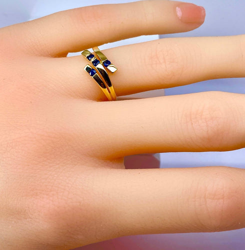 Bague 50 Bague en or jaune 18 carats et 4 saphirs 58 Facettes AB730
