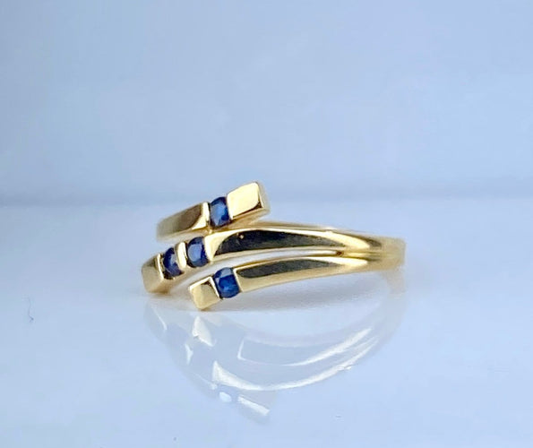 Bague 50 Bague en or jaune 18 carats et 4 saphirs 58 Facettes AB730