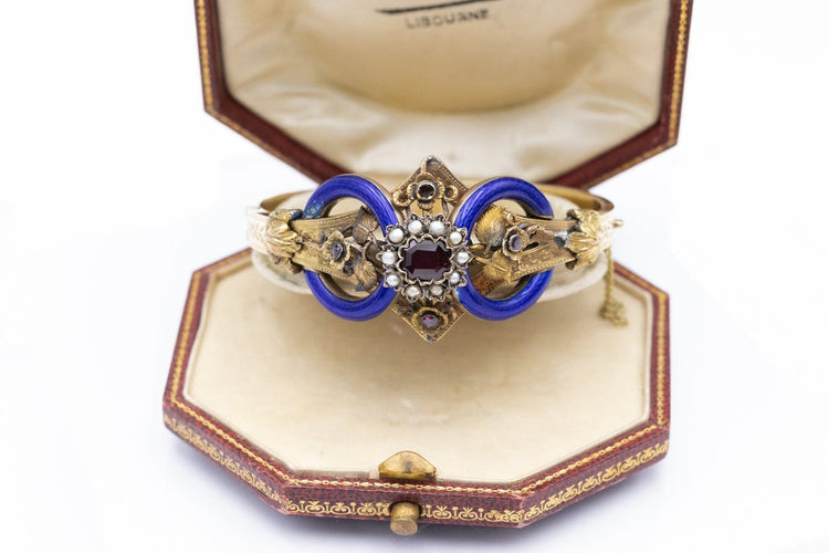 Bracelet Bracelet Biedermeier en or jaune, grenat, perles et émail 58 Facettes 12198