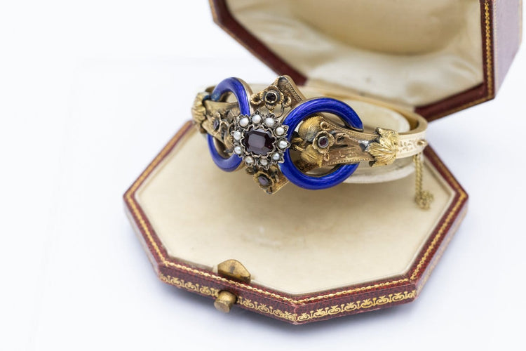 Bracelet Bracelet Biedermeier en or jaune, grenat, perles et émail 58 Facettes 12198